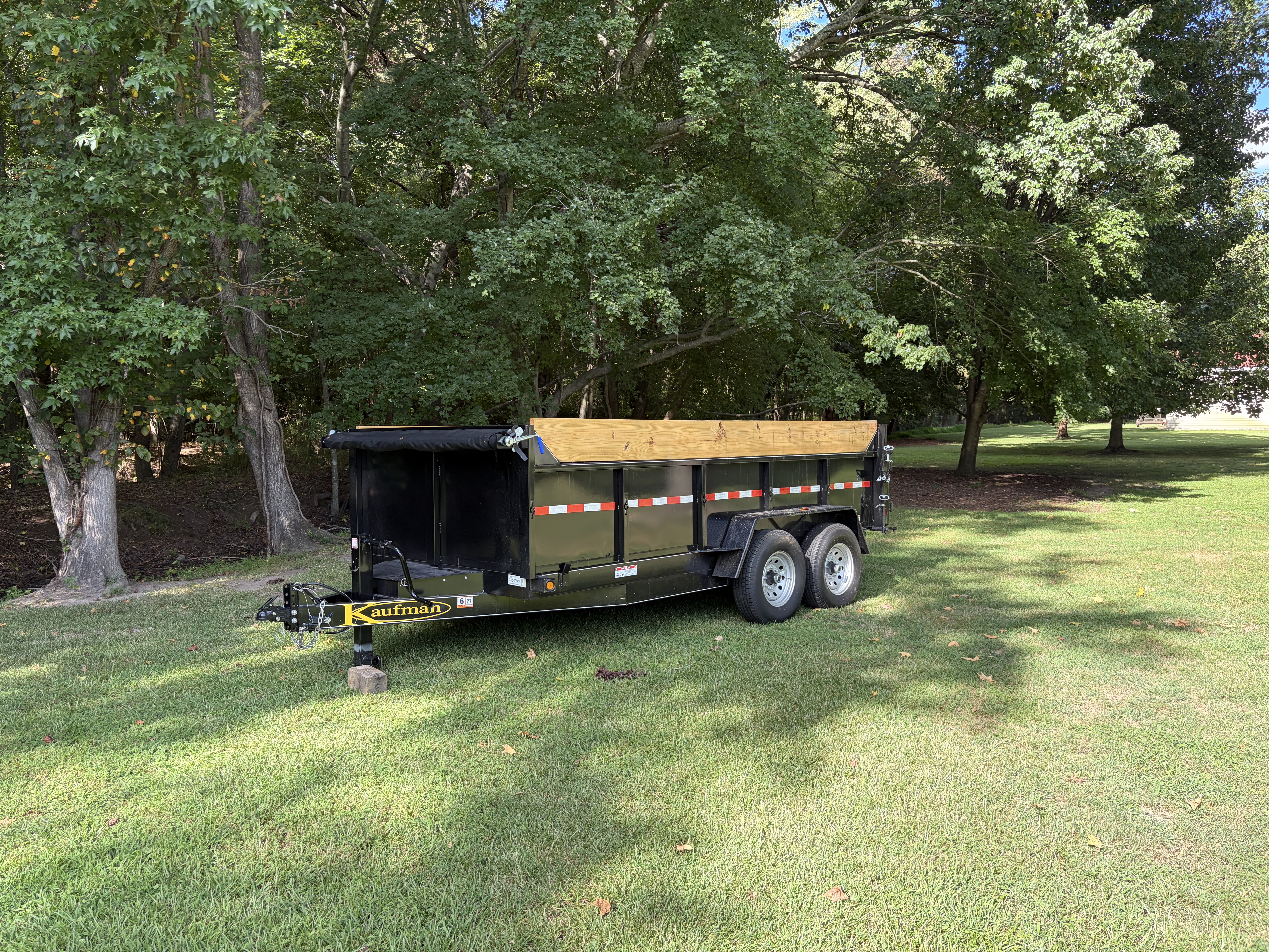 Dump trailer for rent from Storehouse Solutions LLC in Chesapeake, VA