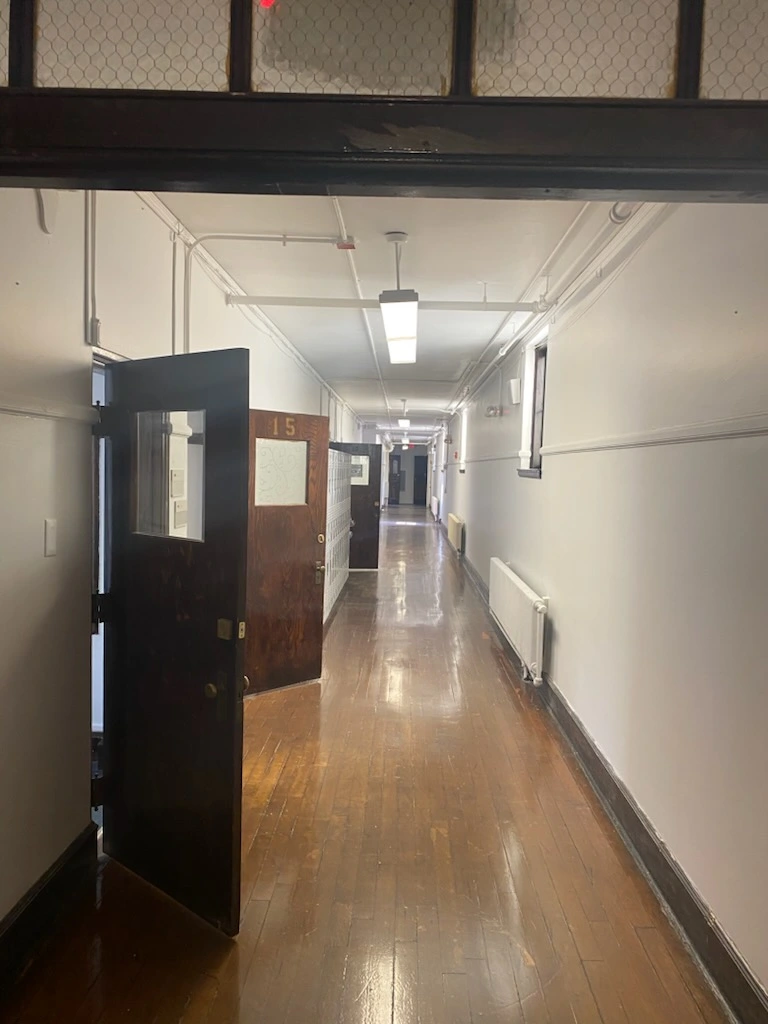 {{ custom_values.service_1 }} in {{custom_values.biz_area_1})