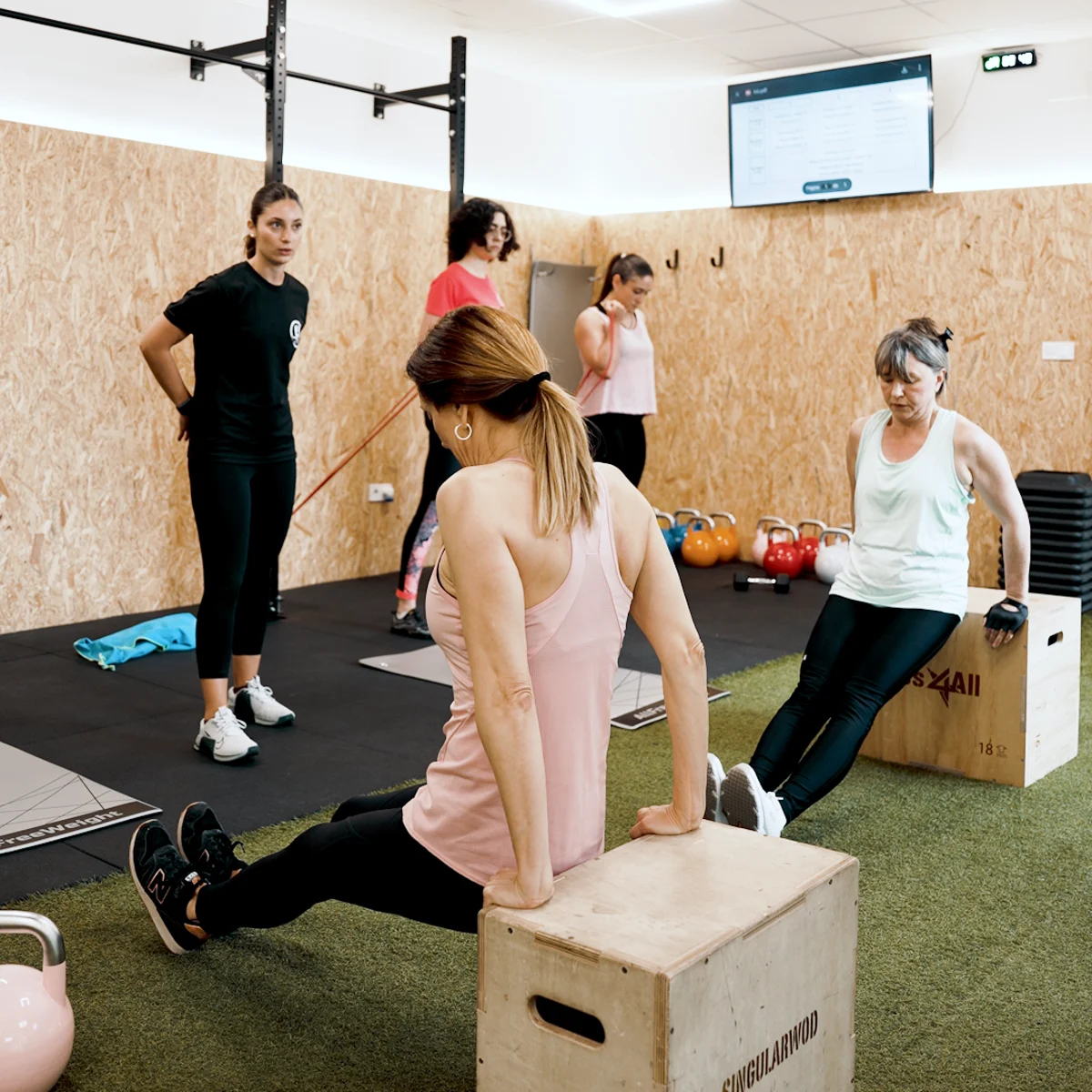 Grupo reducido entrenando en PremierFit