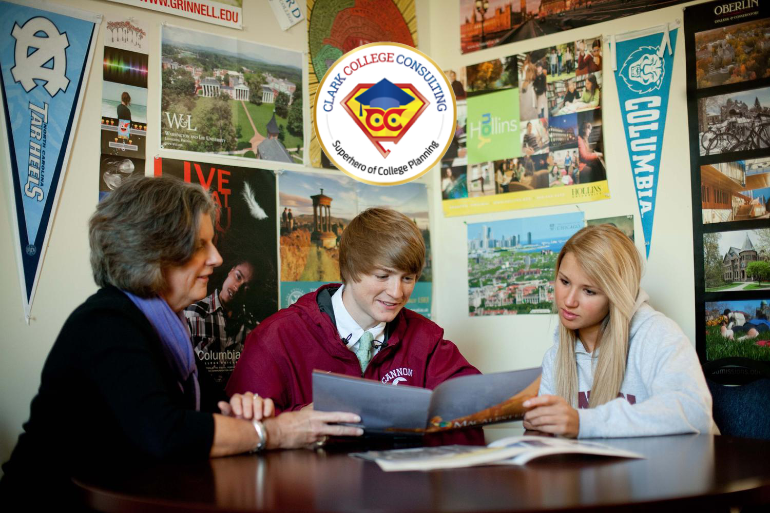 College consultant helping students and families with admissions and financial aid planning.
