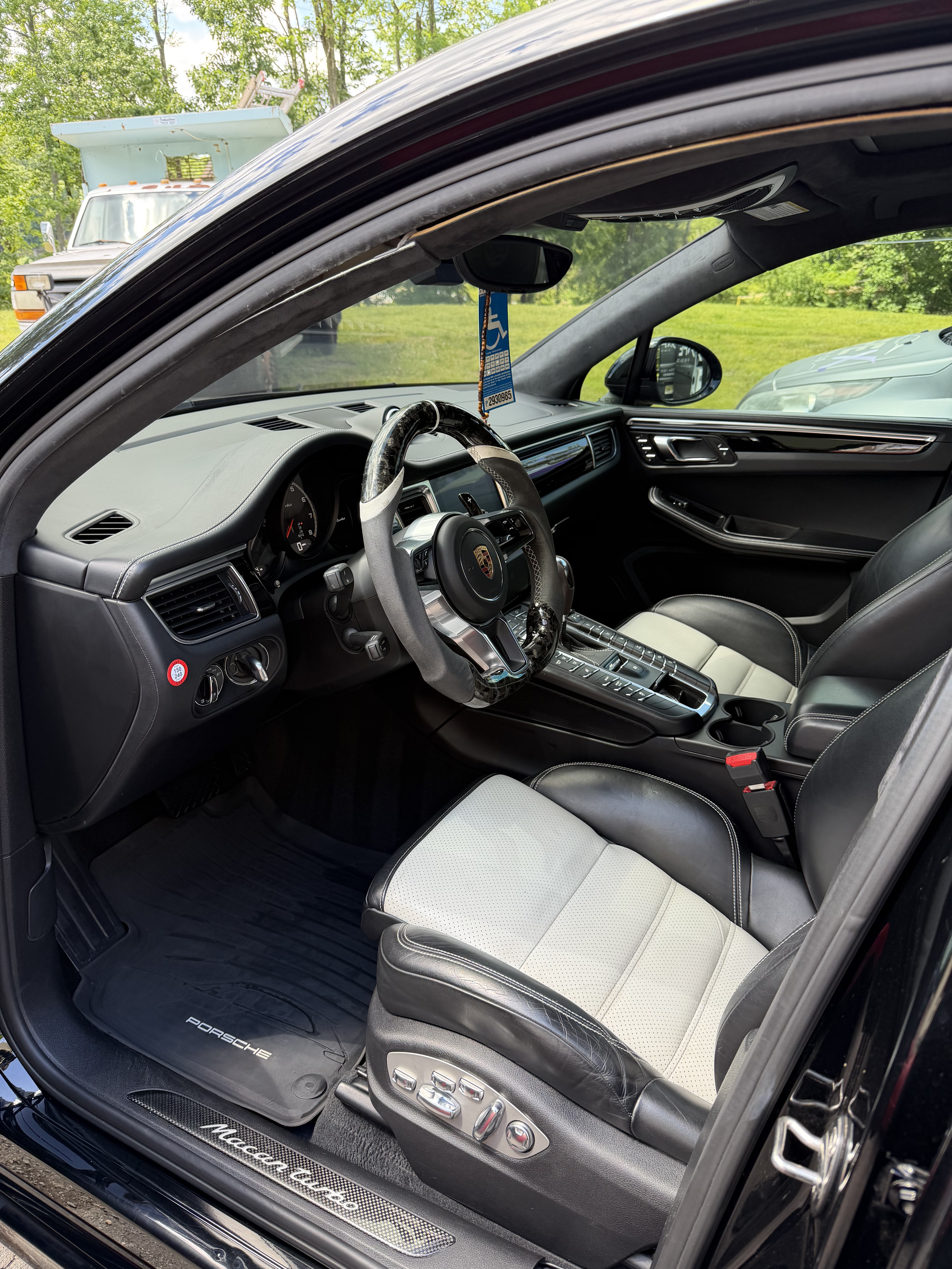 Porsche Macan Interior Detail