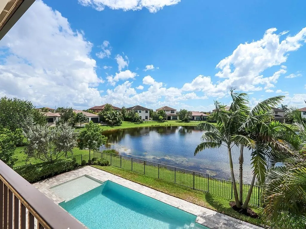 waterfront view parkland florida