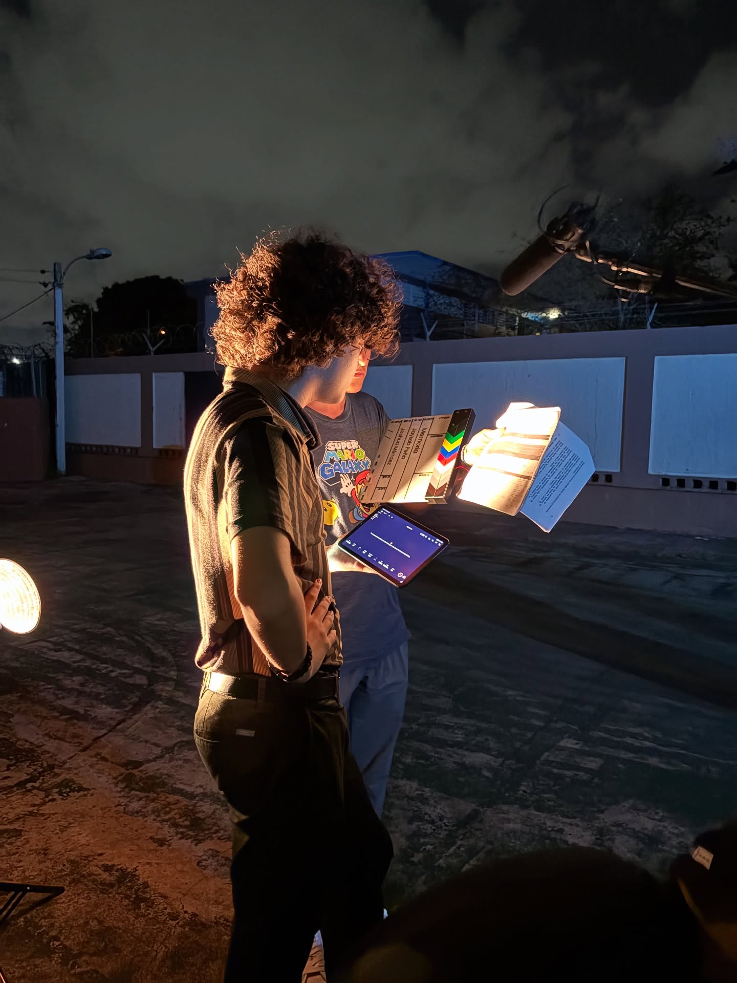 Behind the scenes 21