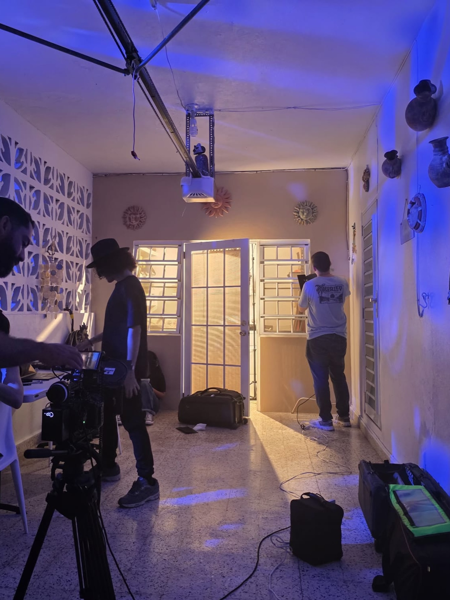 Behind the scenes 20