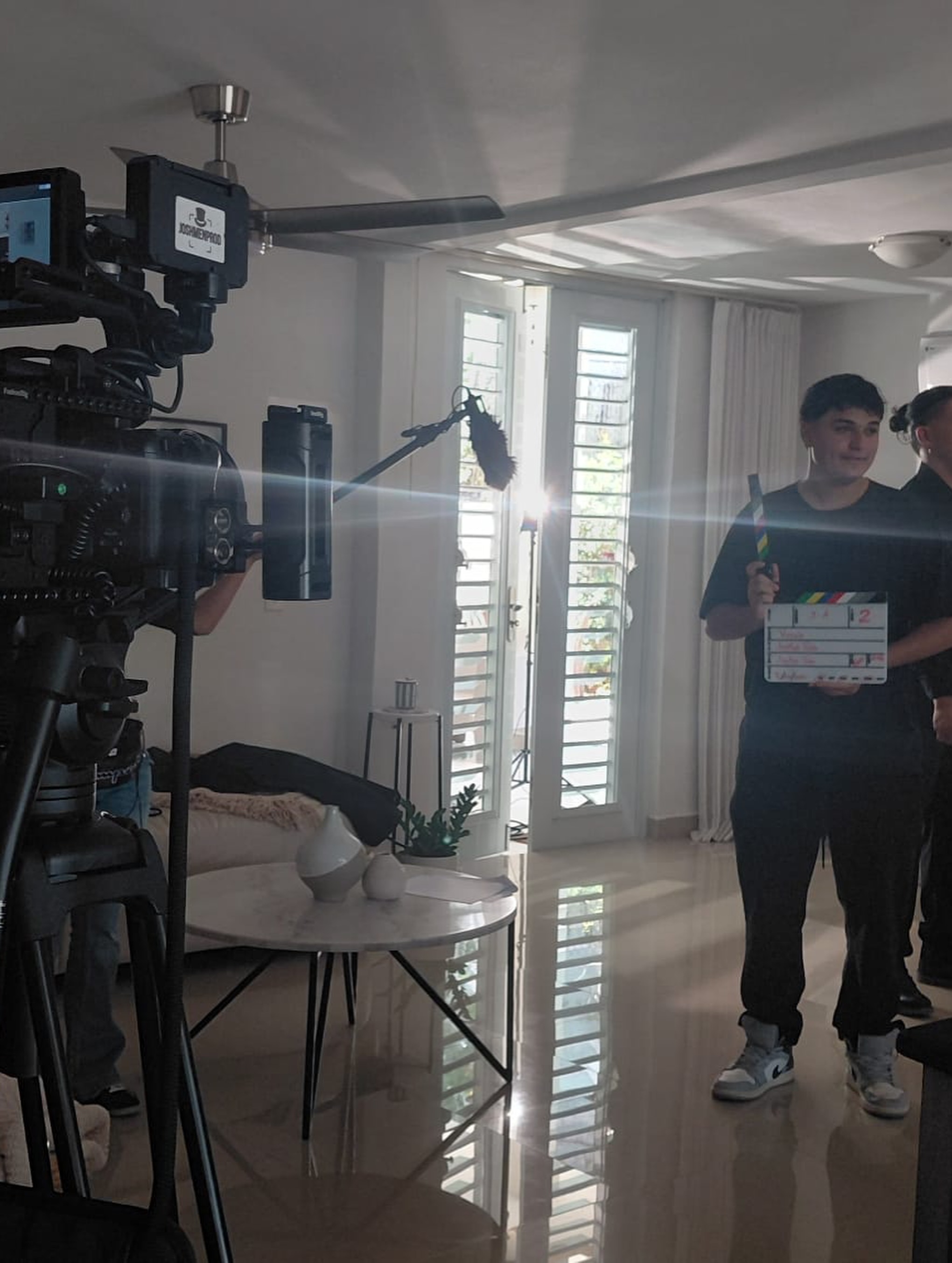Behind the scenes 49
