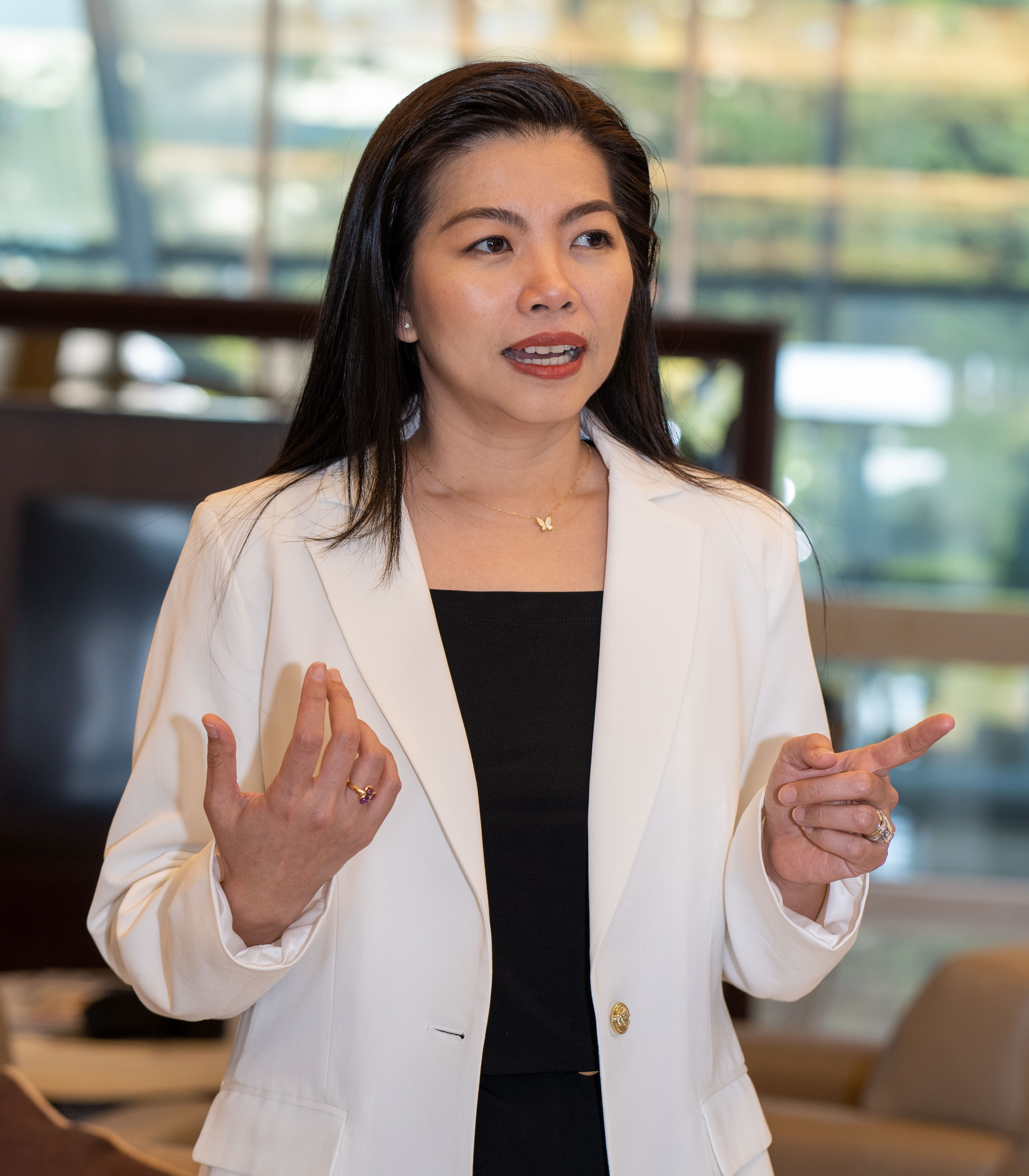 Nannapat Sage speaking