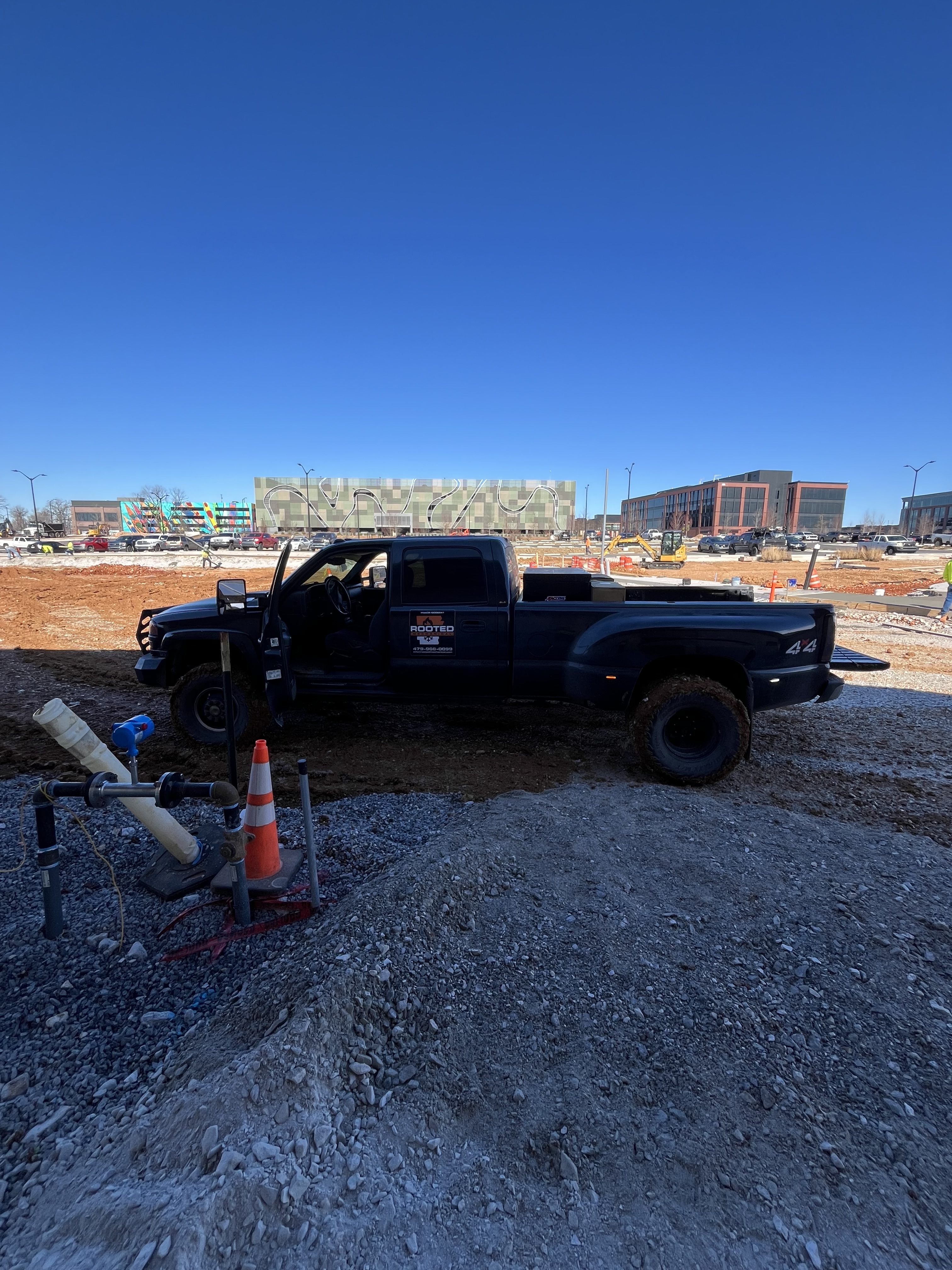 HVAC service truck at jobsite in Pea Ridge Arkansas