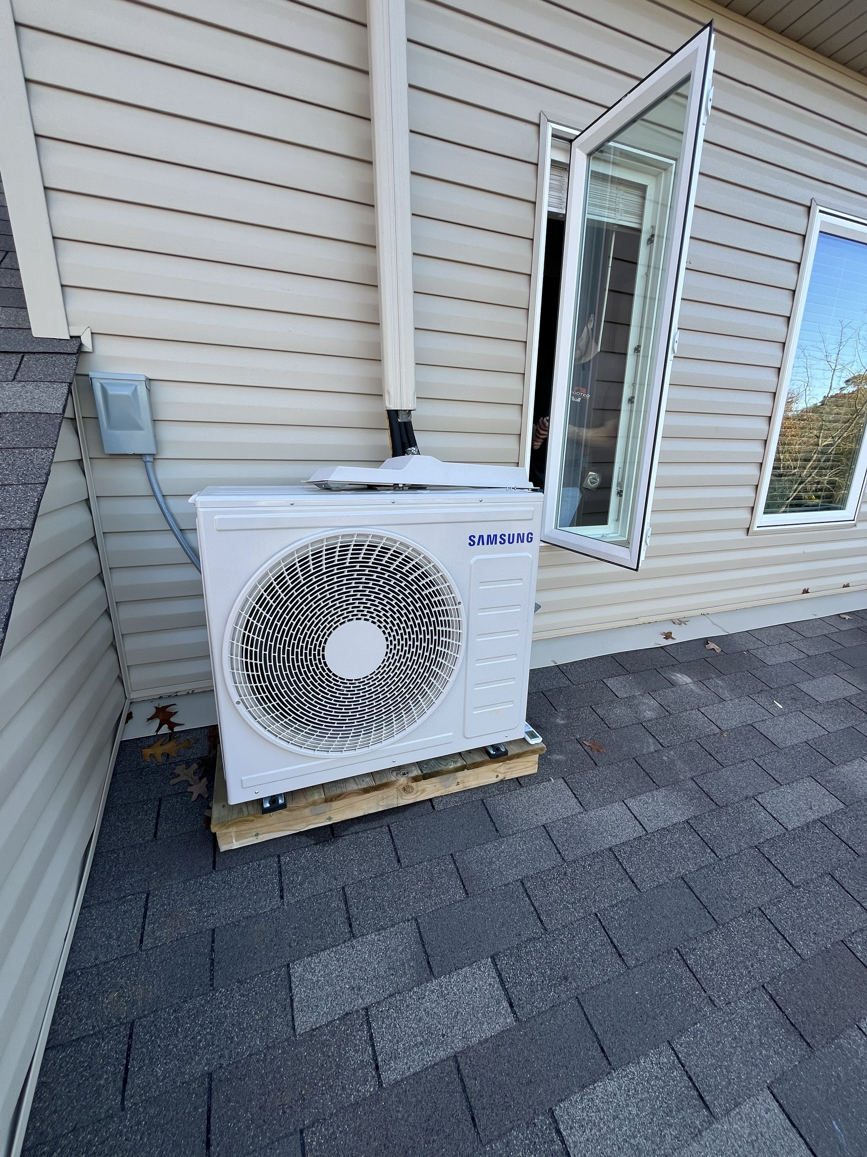 Mini split HVAC installation in Rogers Arkansas home