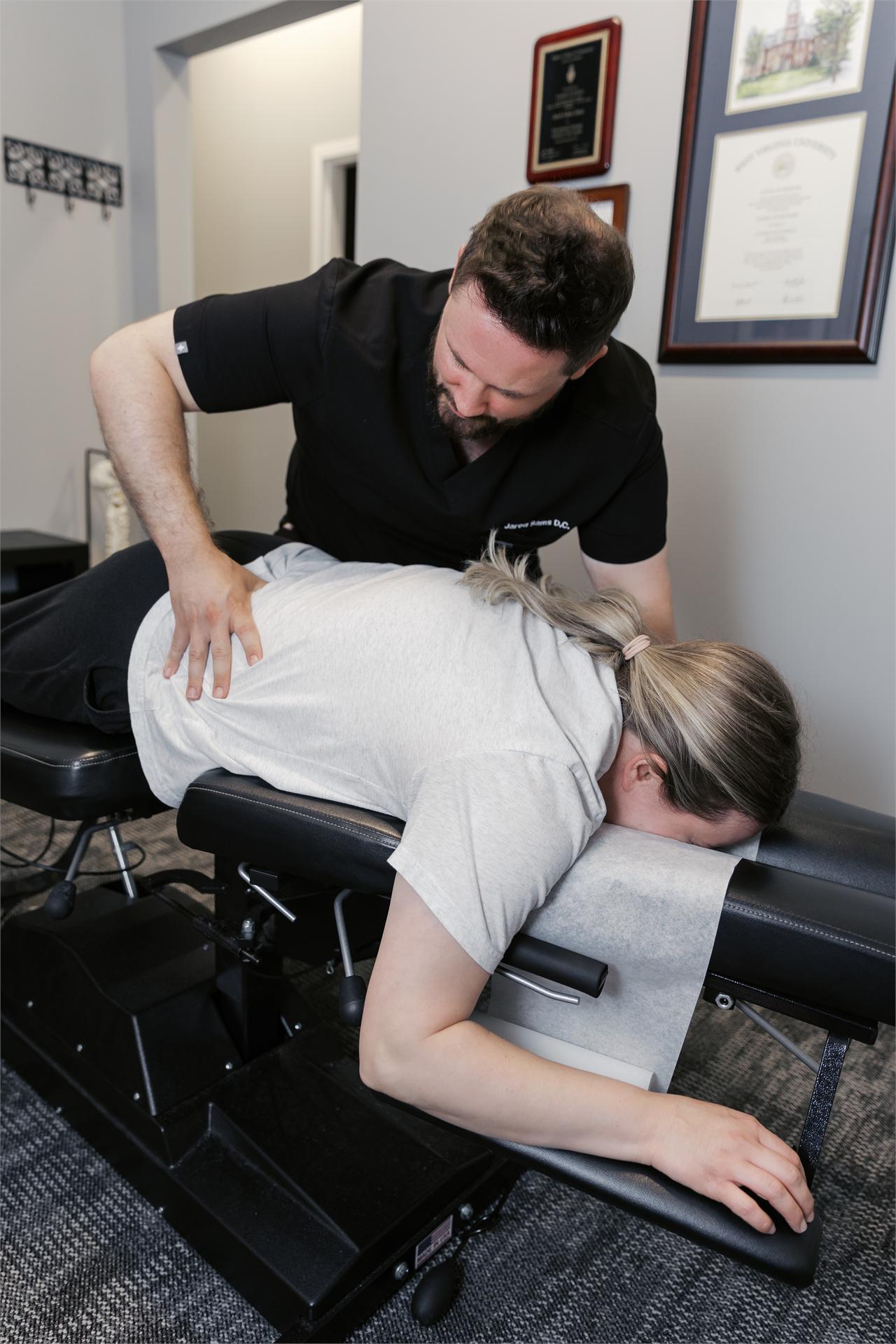 Chiropractic treatment at Acacia Chiropractic Clinic