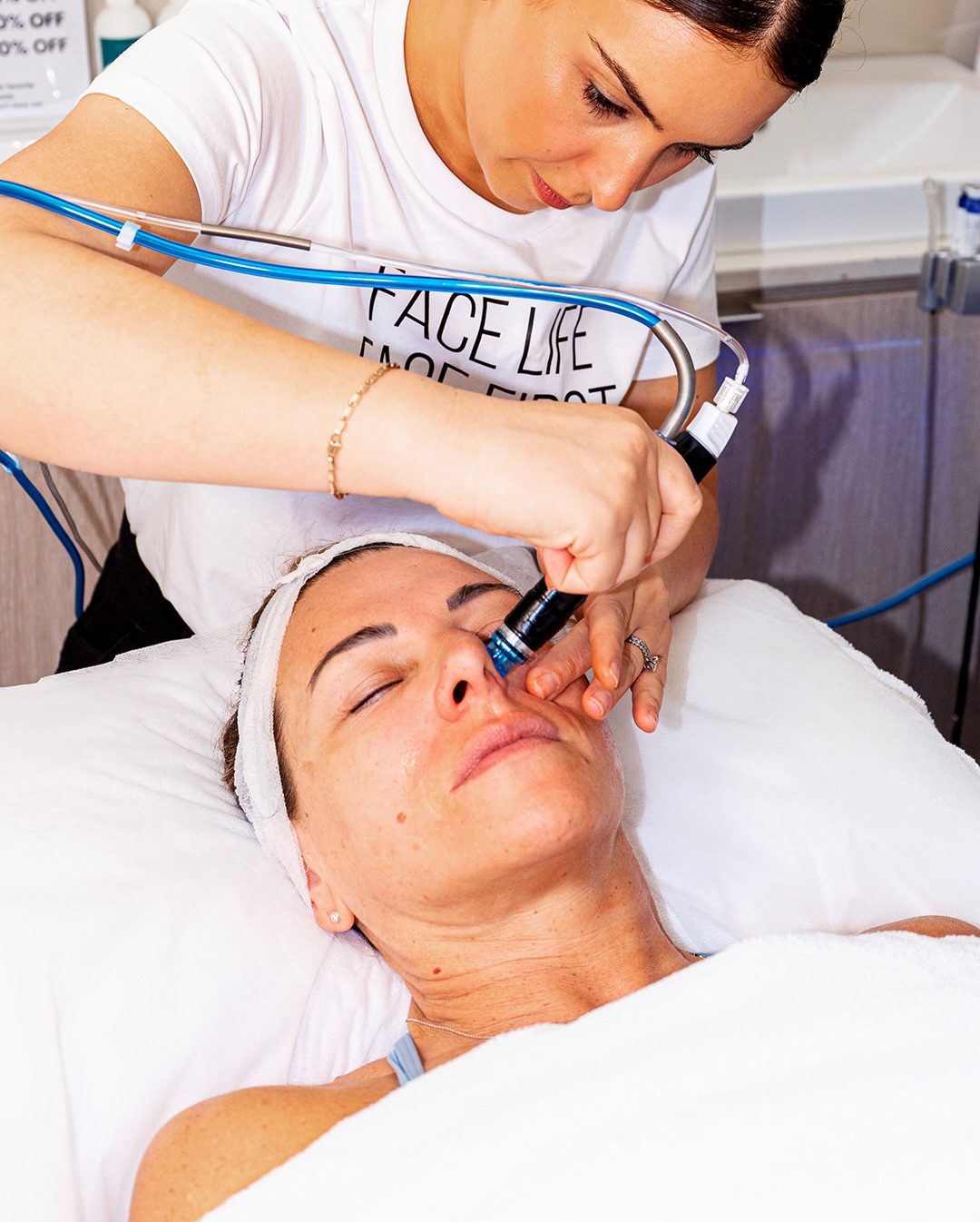 Signature HydraFacial treatment in progress at Beauty and Laser by Yona