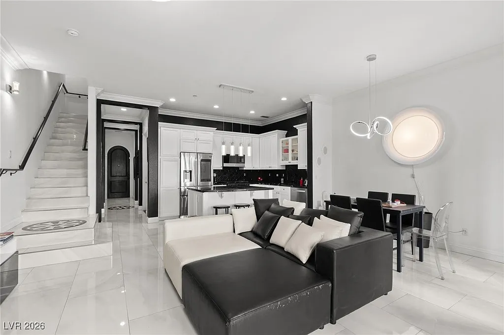 Professional interior photography — 30 Via Vasari, Henderson