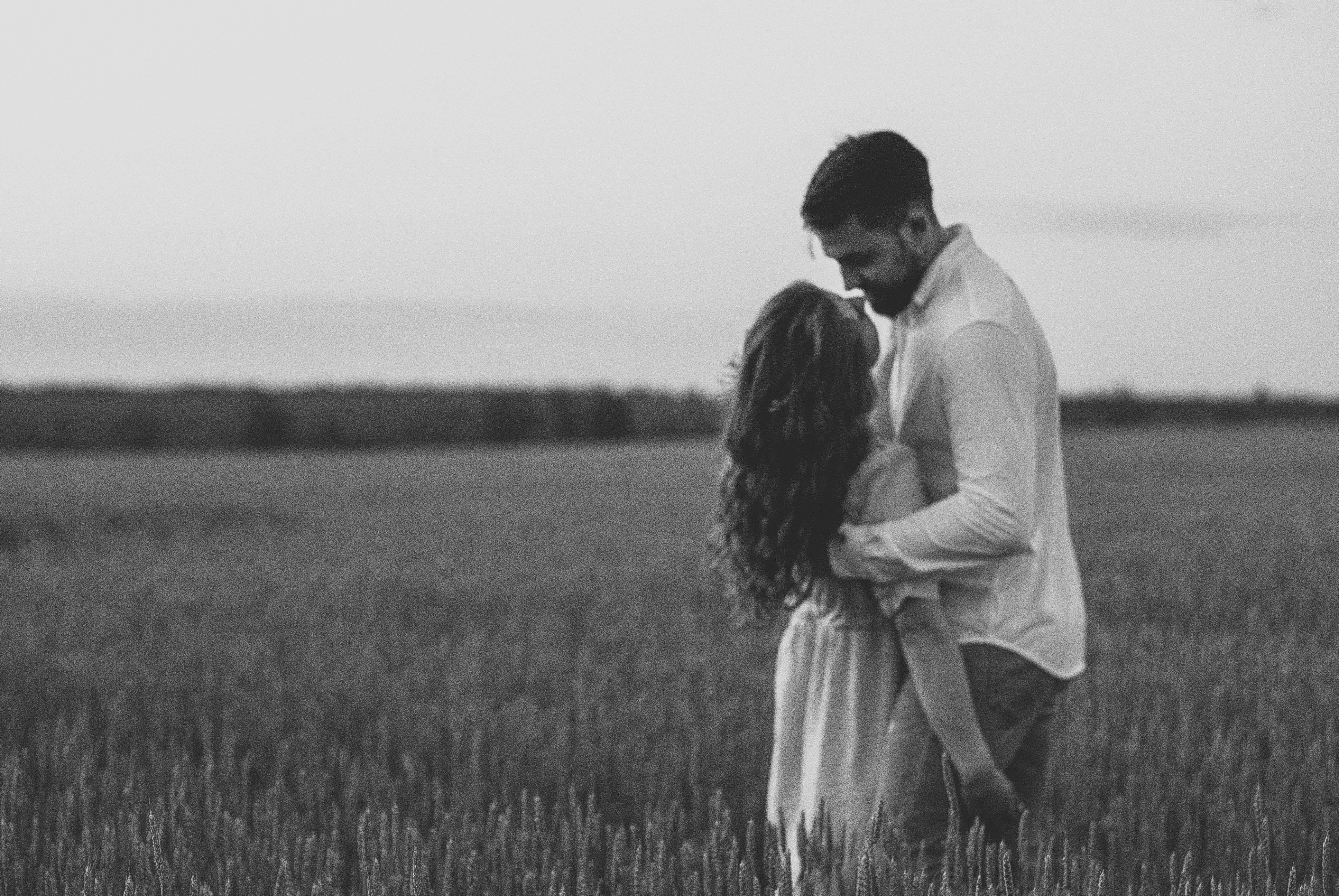 Pareja abrazada