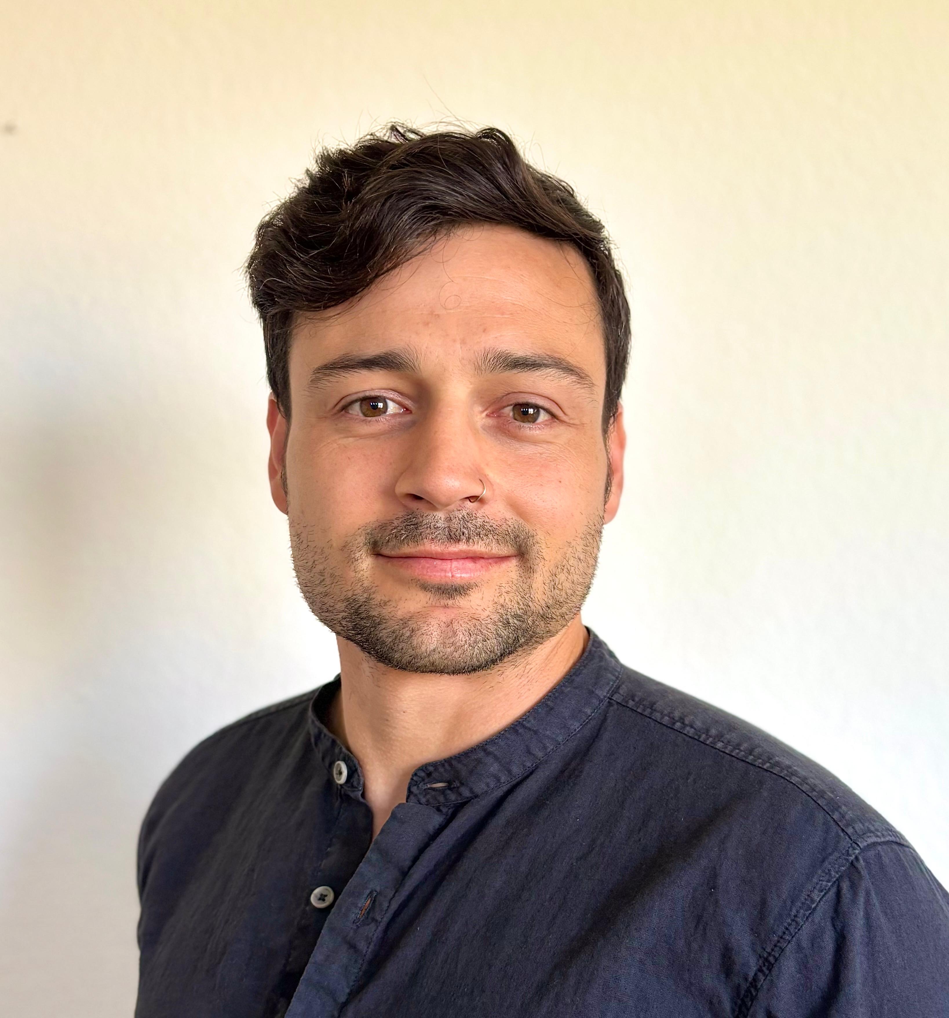 Gabriel Cofiño is the founder of Chawe Futuro Foundation, a regenerative initiative focused on restoring ecosystems, empowering communities, and integrating technology with environmental solutions.

His work centers on building scalable models that combine reforestation, permaculture, renewable energy, and emerging technologies such as blockchain and artificial intelligence. Through Chawe Futuro, he collaborates with multidisciplinary teams to develop systems that are both environmentally impactful and economically sustainable.

Rather than focusing on individual leadership, his approach emphasizes collective action, long-term vision, and the creation of regenerative ecosystems that can be replicated globally.