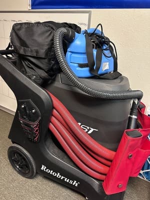 {{ custom_values.service_3 }} in {{custom_values.area_3})