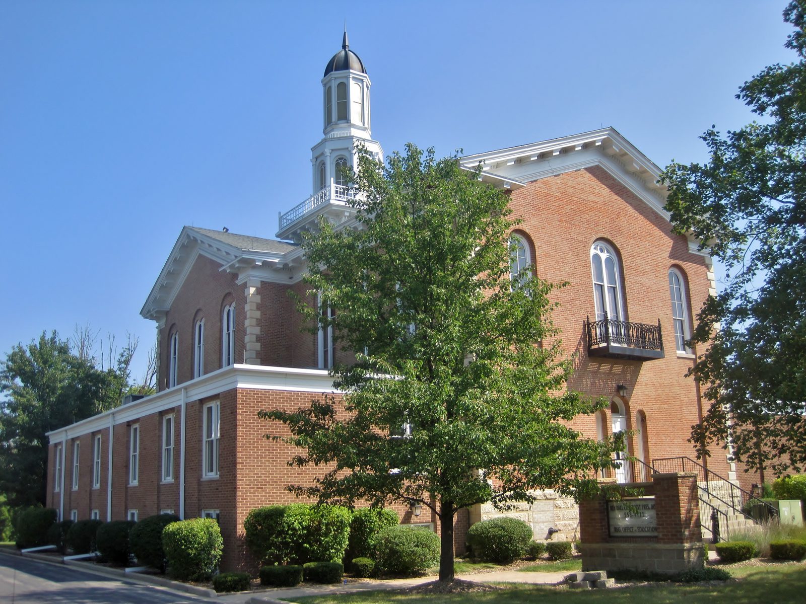 The Kendall County Courthouse in Yorkville, Illinois