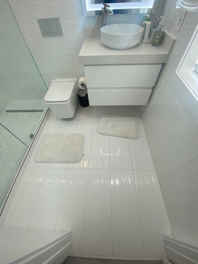 {{ custom_values.service_2 }} in {{custom_values.area_3})