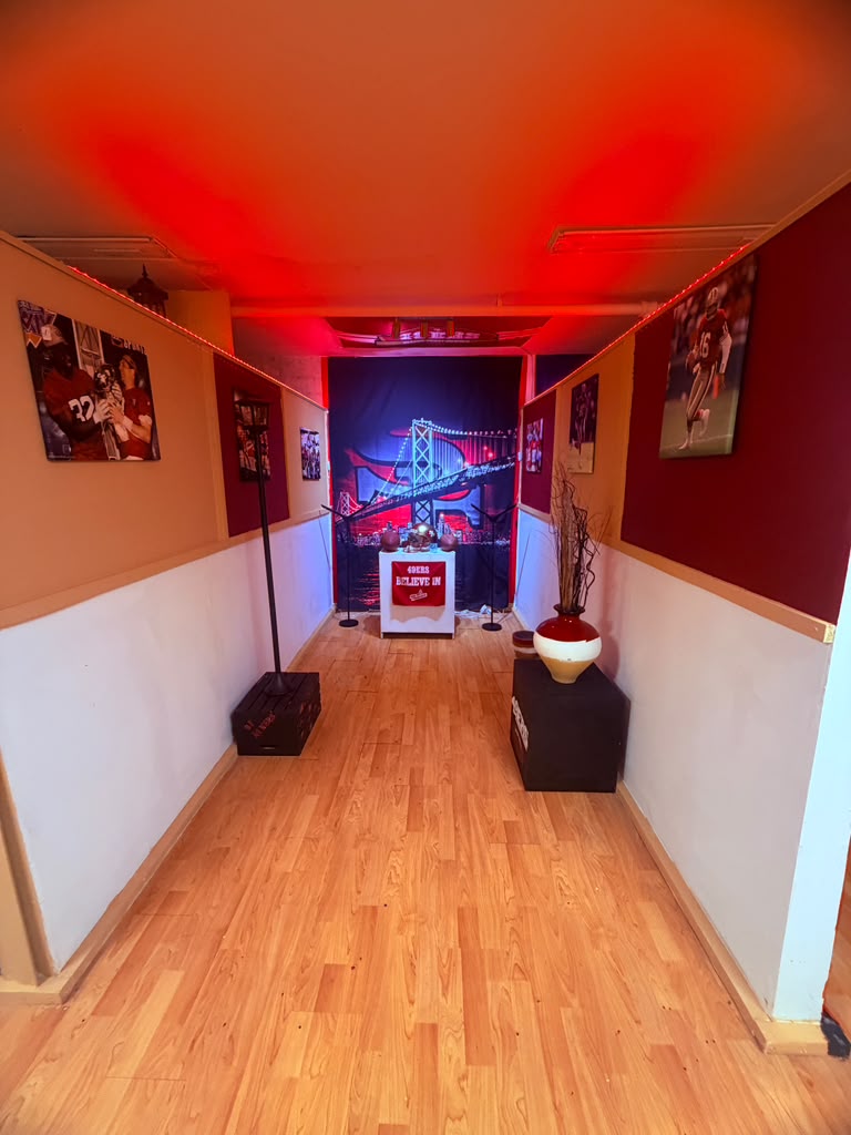 San Francisco football content room