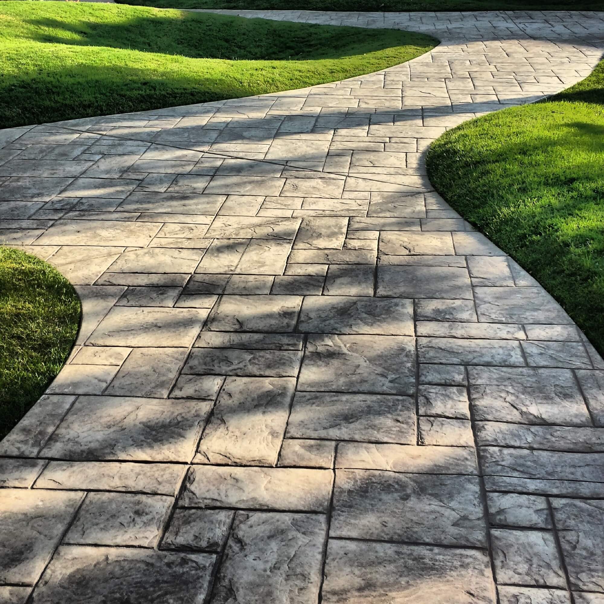 Paver patio and courtyard