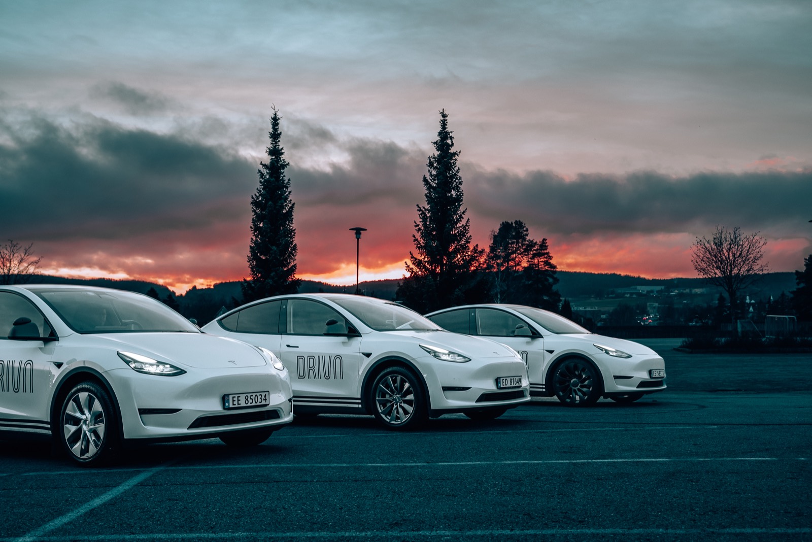 Bilparken til DRIVN - Tesla, Porsche, BMW og Mini