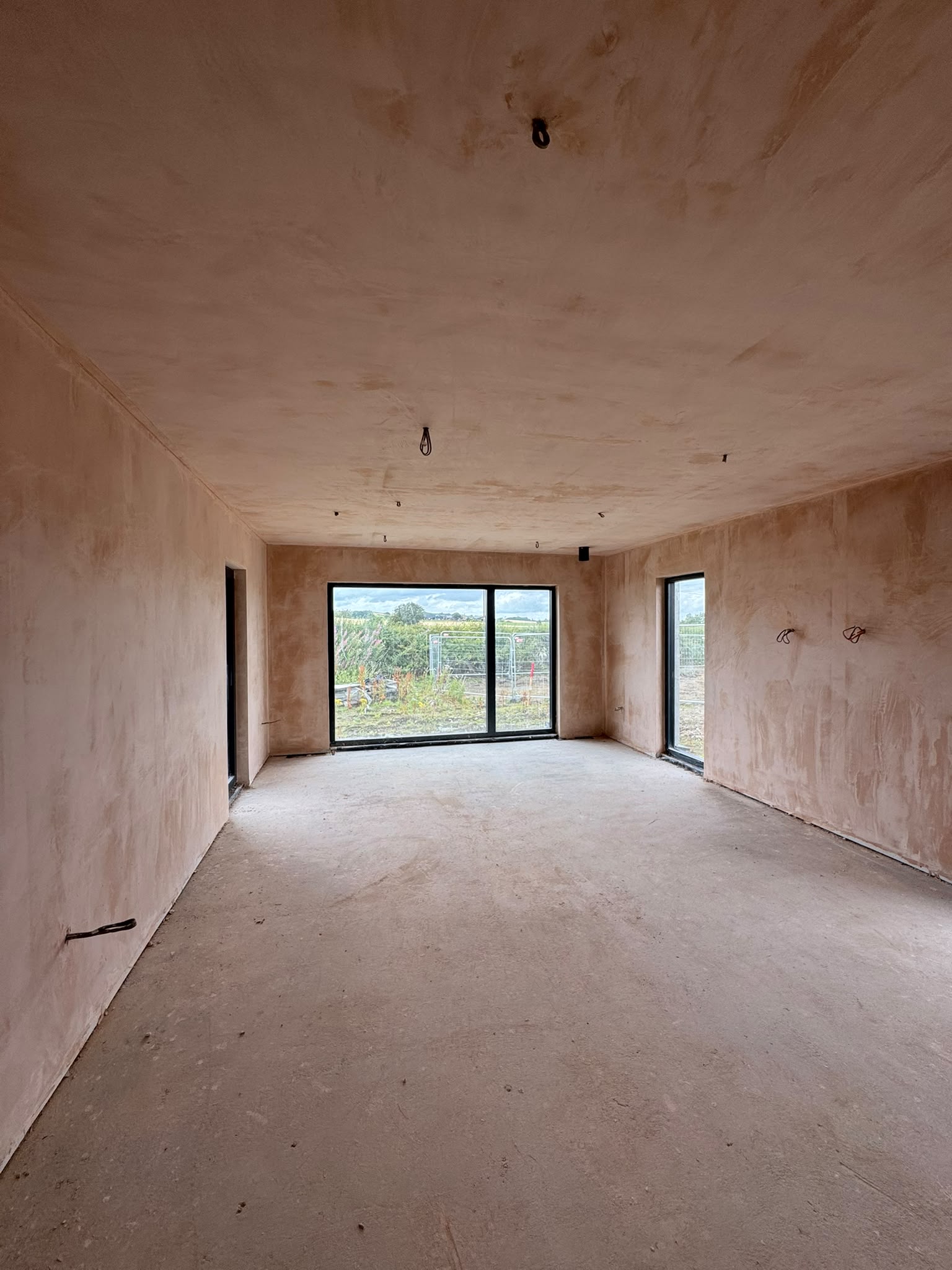 Freshly skimmed walls and ceiling in a Linlithgow home by CTL Plastering