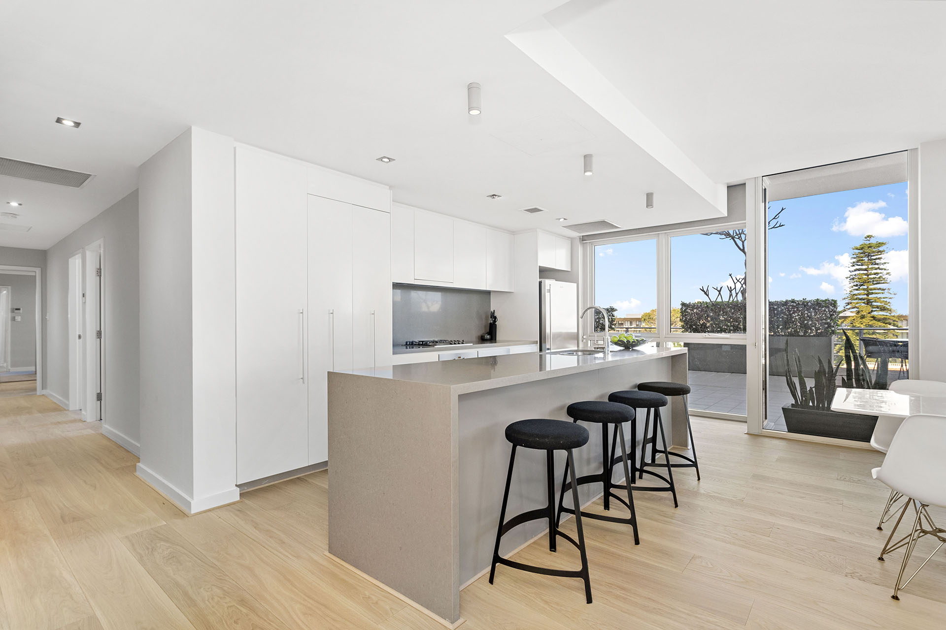 411/2 Bovell Lane, Claremont Kitchen