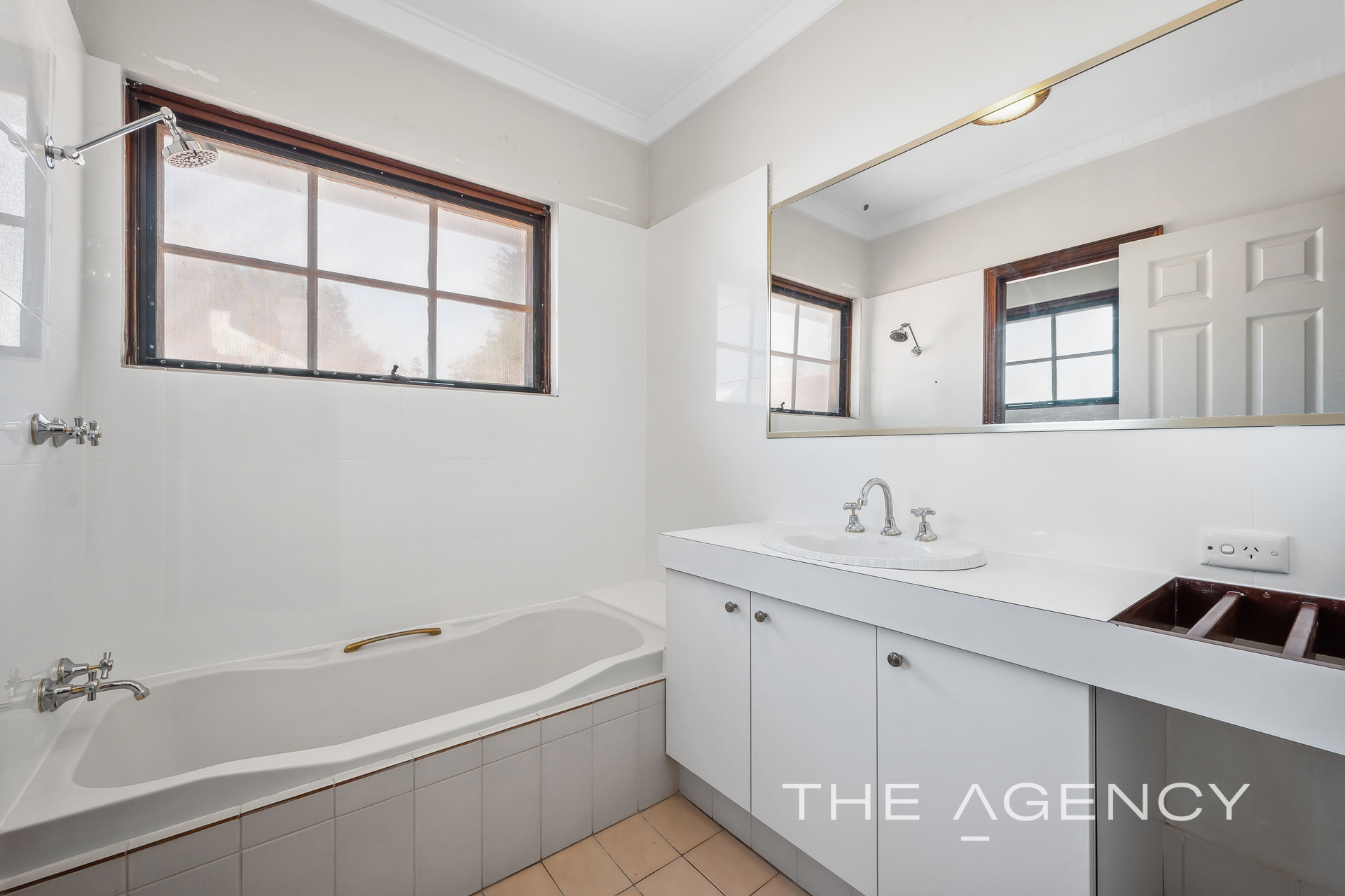 1/24 Salvado Street, Cottesloe WA 6011 Bathroom One