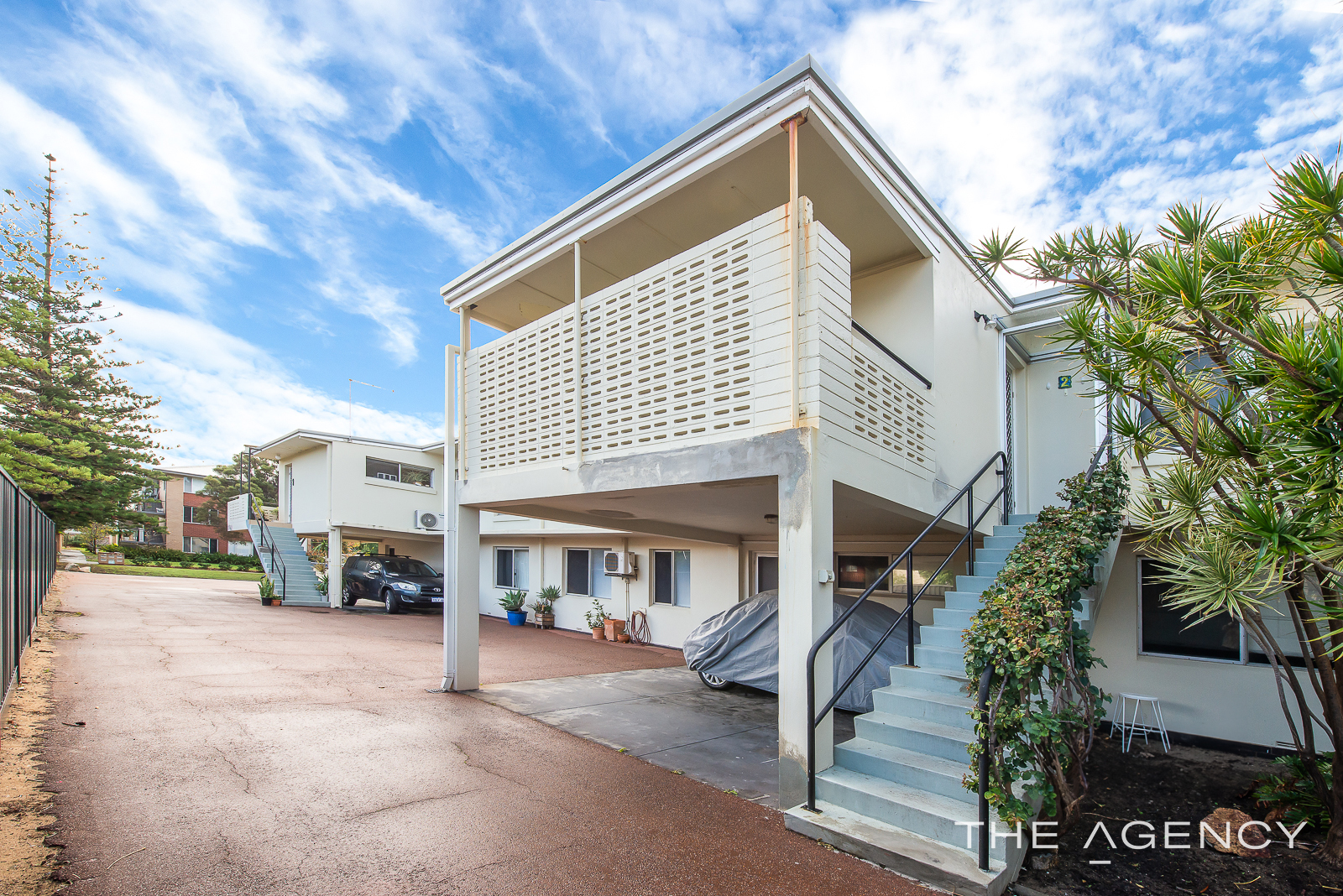 2/13 Rosendo Street Cottesloe WA 6011 Front