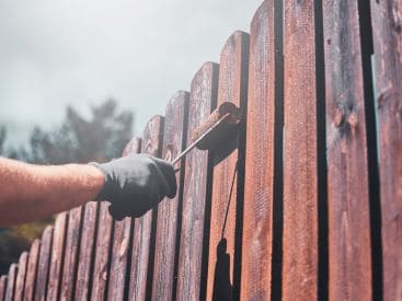 Fence Staining in Indianapolis