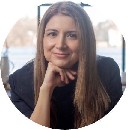 Dévényi Flóra