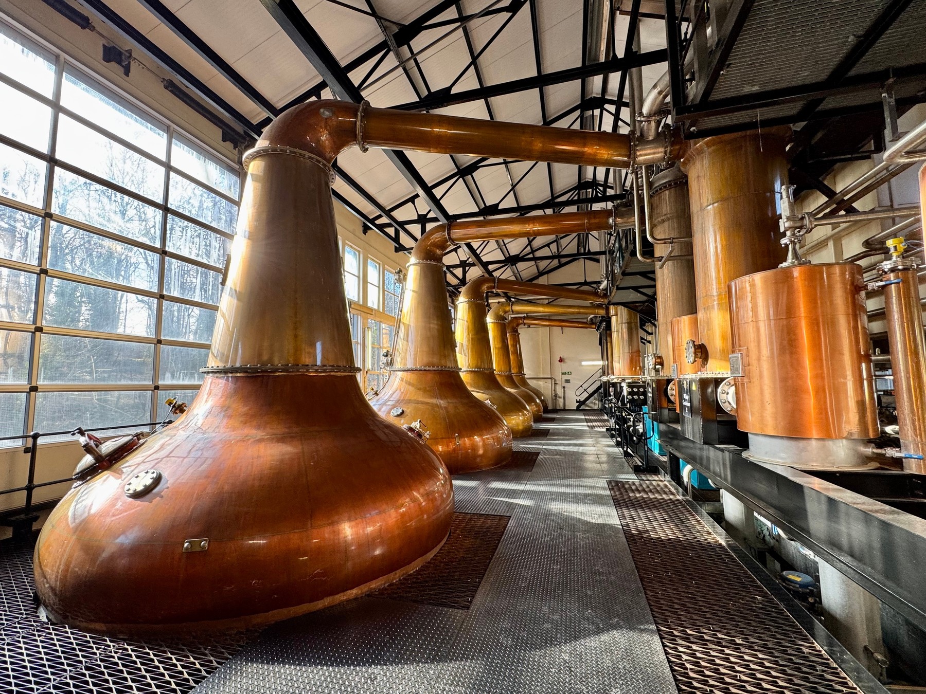 Copper pot stills: the infrastructure of production that followed the geography Copper pot stills: the infrastructure of production that followed the geography