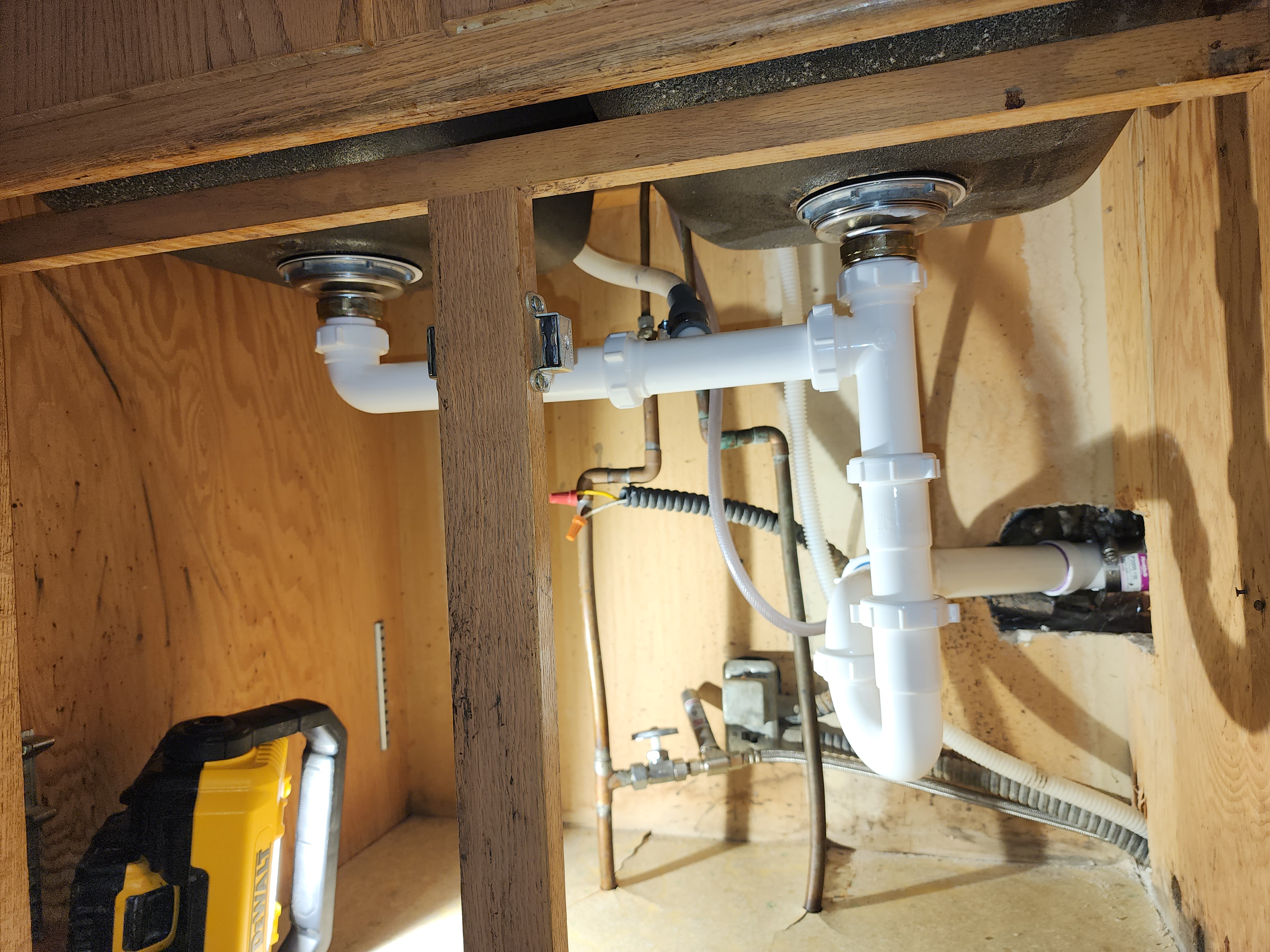 Under-sink plumbing