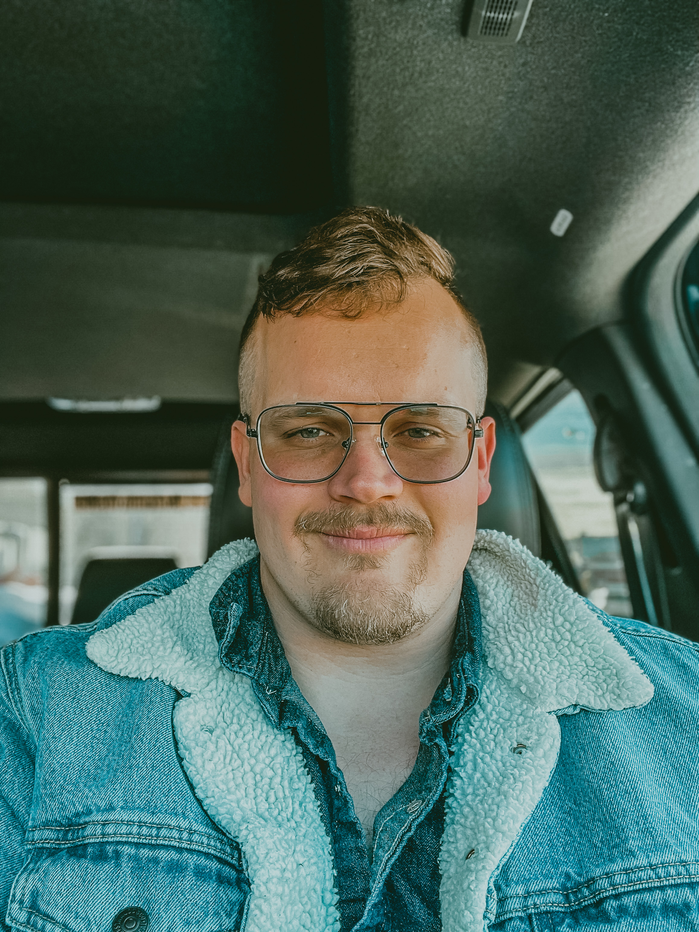 Evan Jordanov — ConnectUs Resources