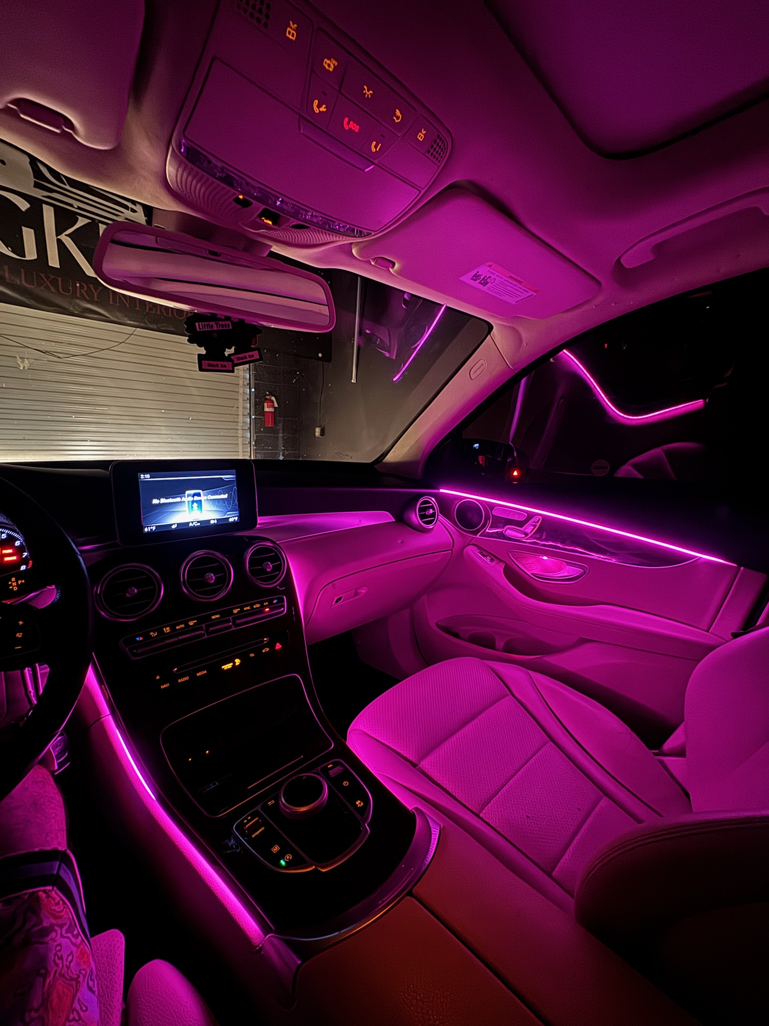 Ambient lighting in a vehicle cabin