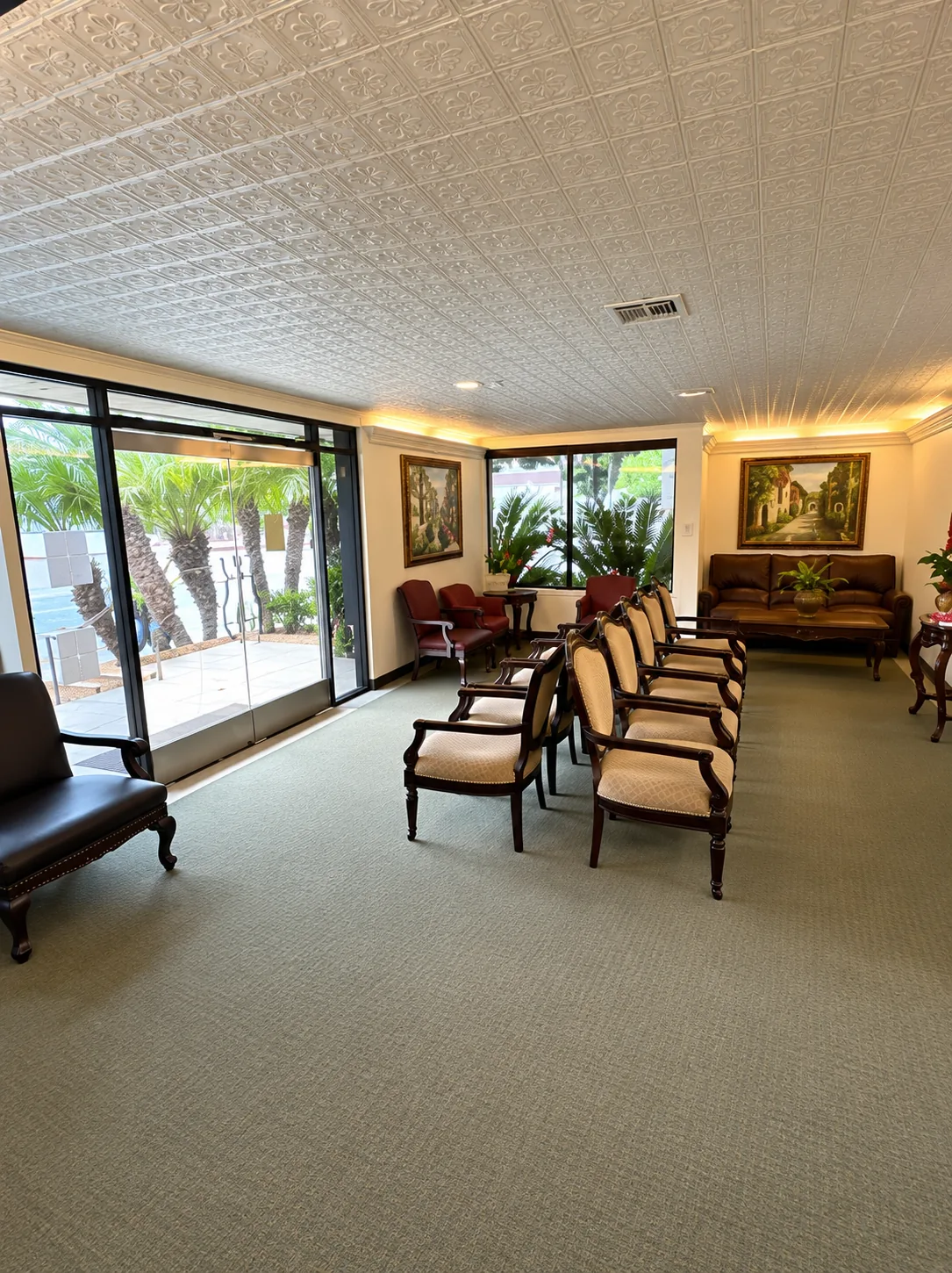 What makes VIPS different from a typical pain management clinic