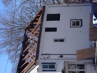 {{ custom_values.service_3 }} in {{custom_values.area_3})