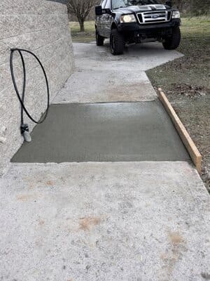 {{ custom_values.service_3 }} in {{custom_values.area_3})