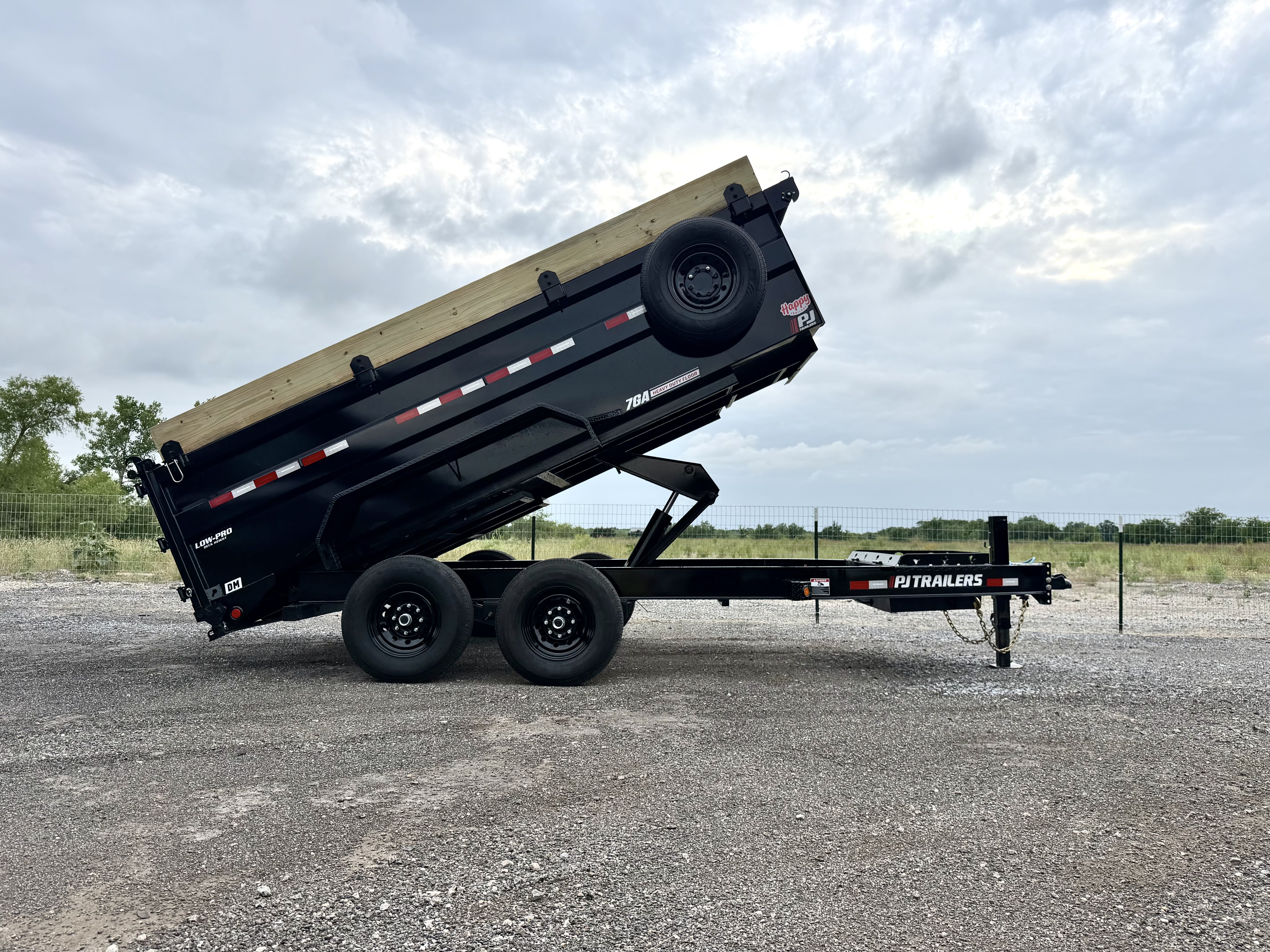 83 inch by 14 foot dump trailer rental in Caddo Mills, TX