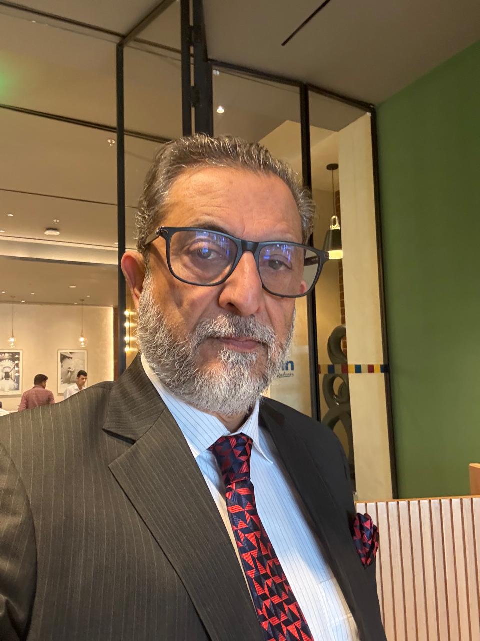 Dr. Farooq Wasil