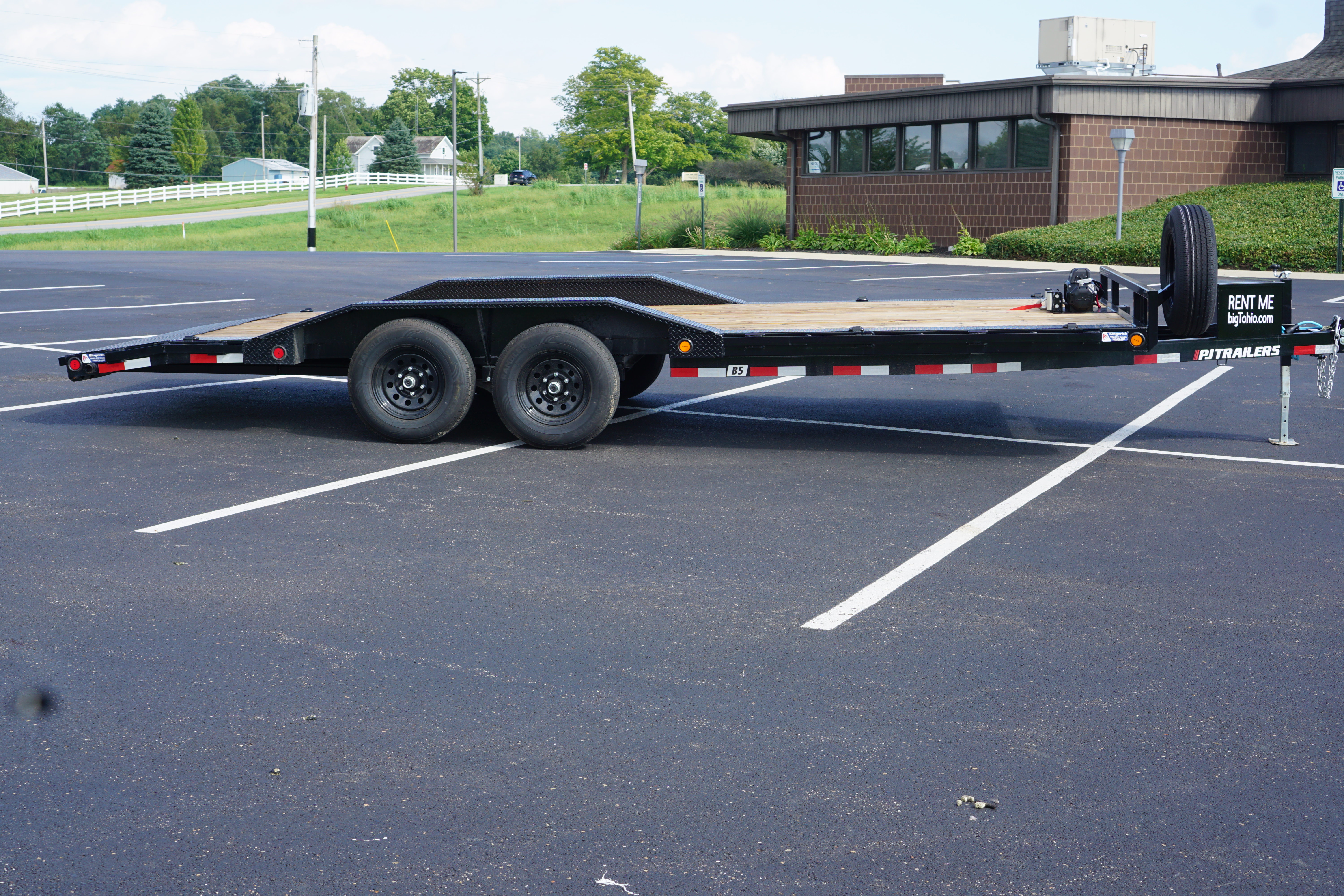 Car hauler trailer rental in Canal Winchester, OH