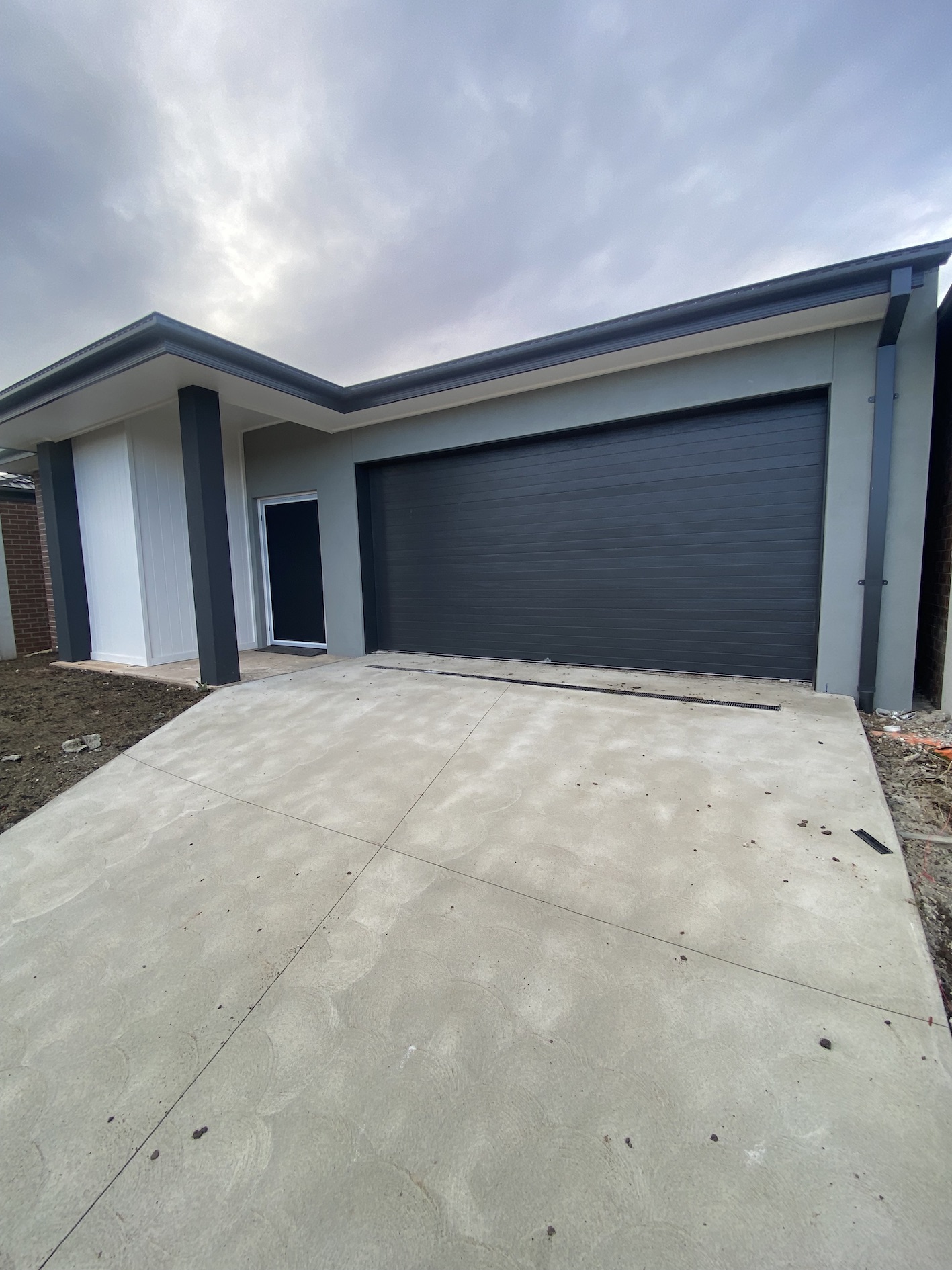 Sunpeaks St Winter Valley – Brand New Robust Sda Home – Available Now