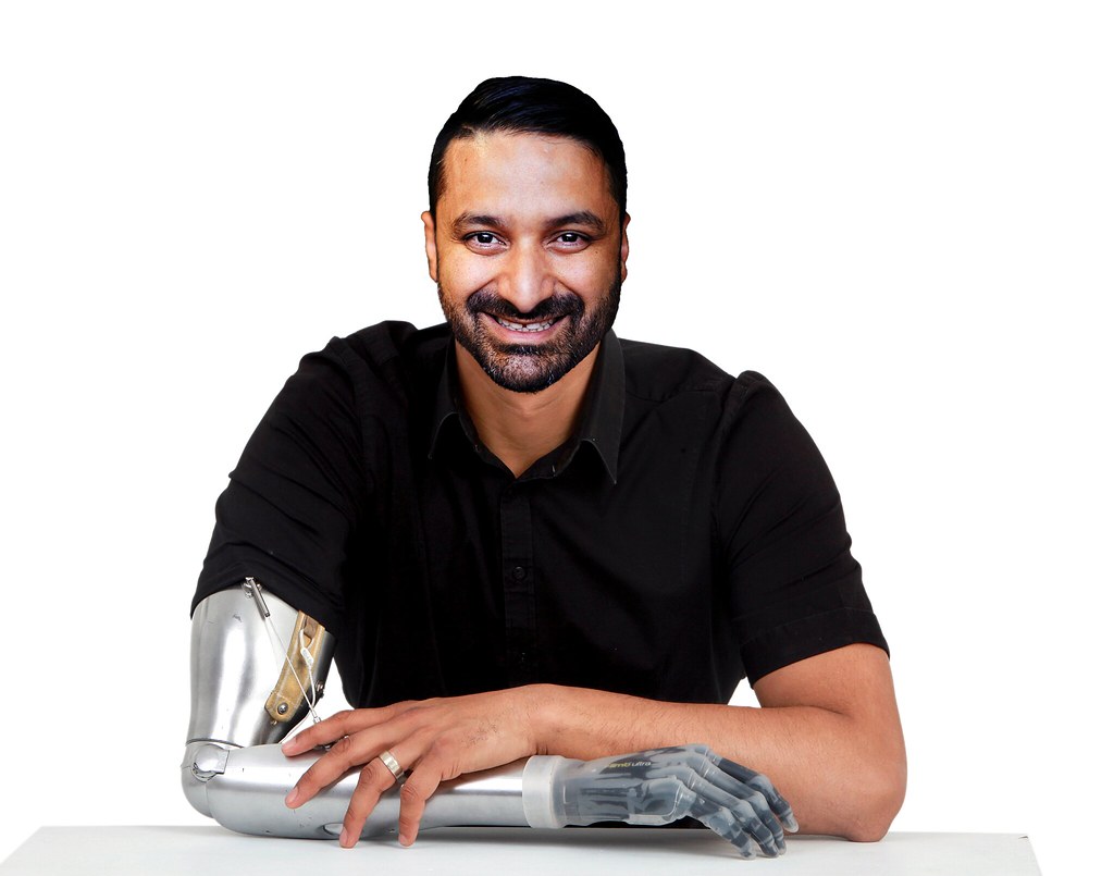 Portrait of Sam Cawthorn
