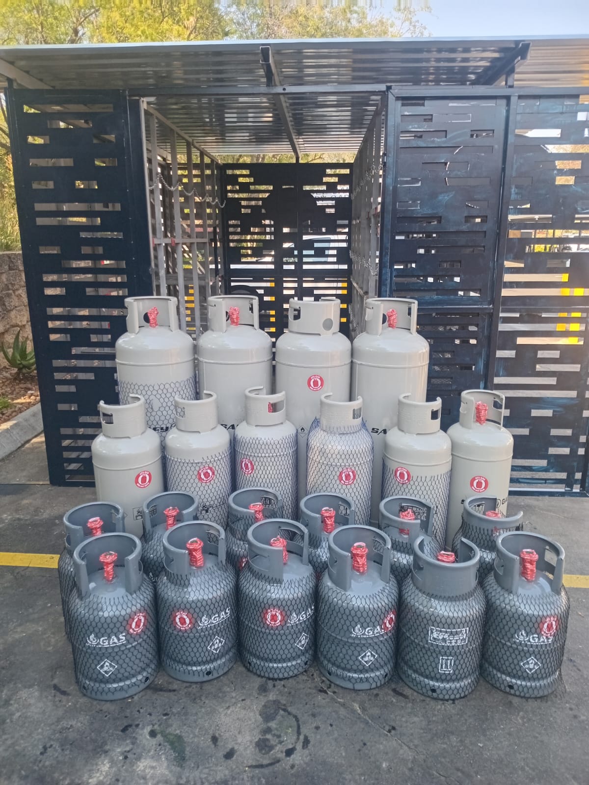 ATS Gas bottles at Eagle Canyon Golf Estate