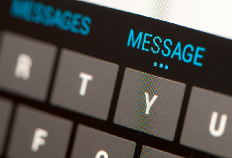 Missed call notification on mobile phone highlighting delayed lead response risk for small businesses.