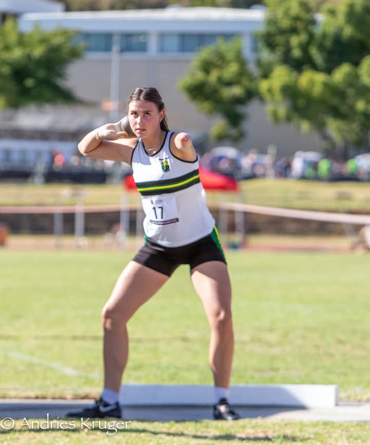 Juane le Roux competing