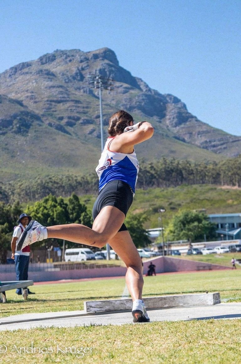 Juane competing