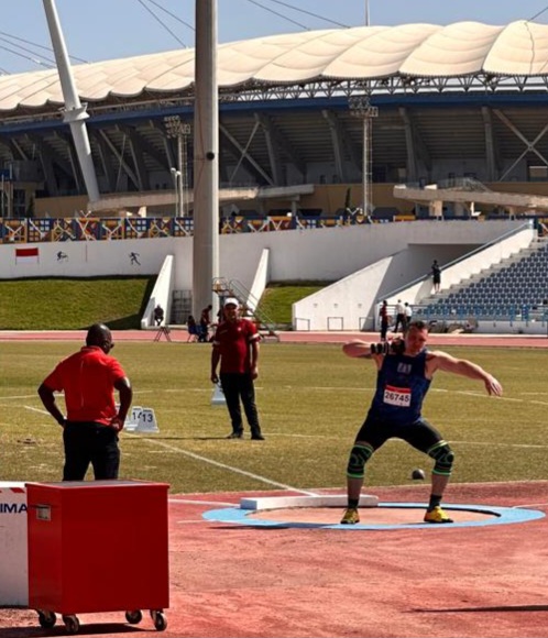Manie Blom competing