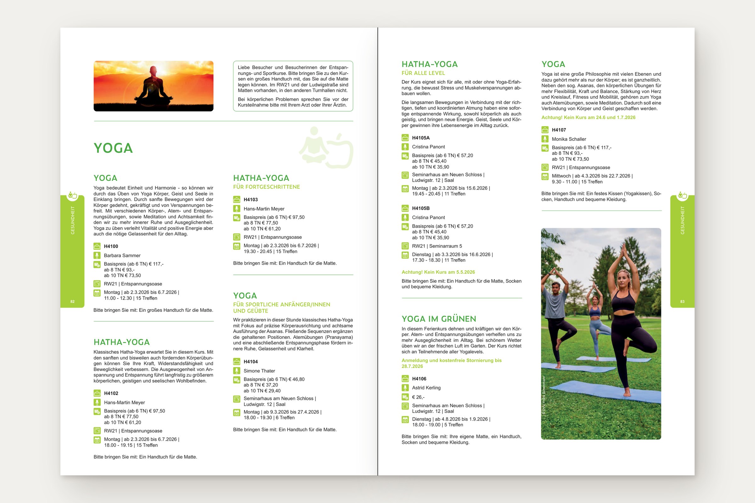 Doppelseite Yoga in Hellgrün