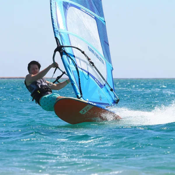 Emilian Mellby: WINDSURF