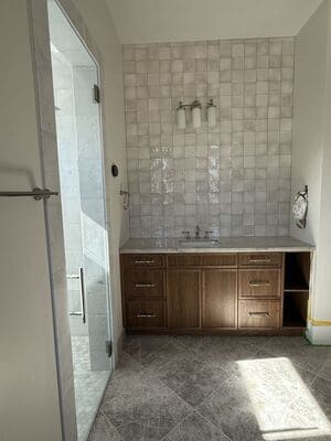 {{ custom_values.service_2 }} in {{custom_values.area_2})