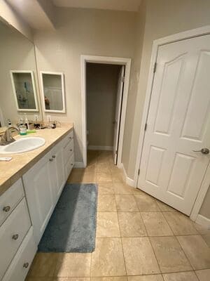 {{ custom_values.service_3 }} in {{custom_values.area_2})